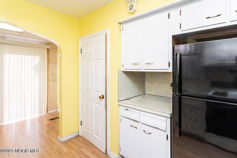 Tiny photo for 2149 Westbrook Drive, Toledo, OH 43613 (MLS # 10001916)