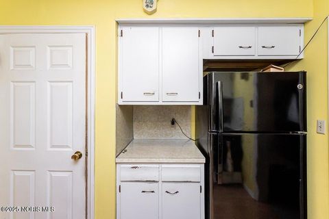 Tiny photo for 2149 Westbrook Drive, Toledo, OH 43613 (MLS # 10001916)