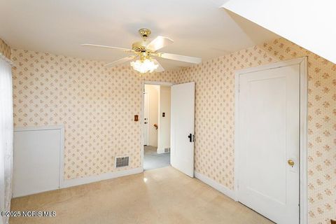 Tiny photo for 2149 Westbrook Drive, Toledo, OH 43613 (MLS # 10001916)