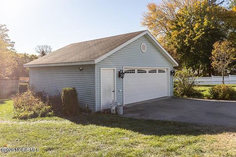 Tiny photo for 2149 Westbrook Drive, Toledo, OH 43613 (MLS # 10001916)
