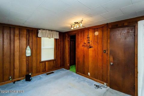 Tiny photo for 2149 Westbrook Drive, Toledo, OH 43613 (MLS # 10001916)