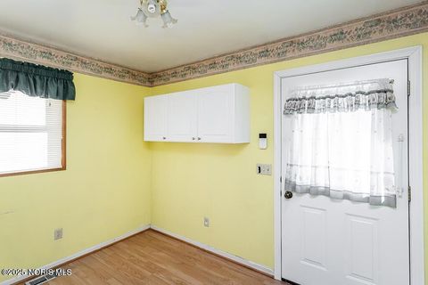 Tiny photo for 2149 Westbrook Drive, Toledo, OH 43613 (MLS # 10001916)