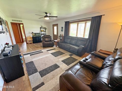 Tiny photo for 812 Fairview Avenue, Bowling Green, OH 43402 (MLS # 10006419)