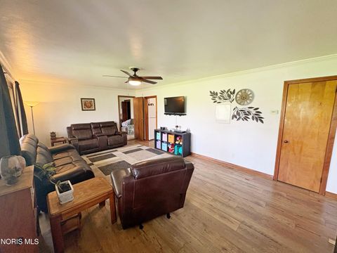 Tiny photo for 812 Fairview Avenue, Bowling Green, OH 43402 (MLS # 10006419)