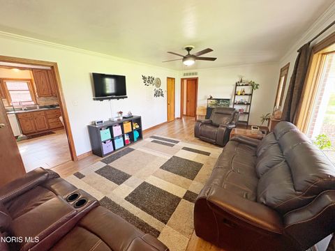 Tiny photo for 812 Fairview Avenue, Bowling Green, OH 43402 (MLS # 10006419)