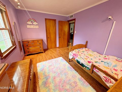 Tiny photo for 812 Fairview Avenue, Bowling Green, OH 43402 (MLS # 10006419)