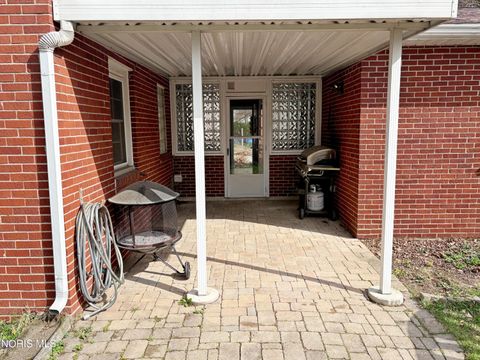 Tiny photo for 812 Fairview Avenue, Bowling Green, OH 43402 (MLS # 10006419)