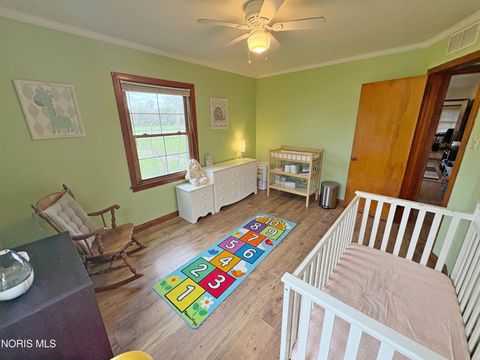 Tiny photo for 812 Fairview Avenue, Bowling Green, OH 43402 (MLS # 10006419)