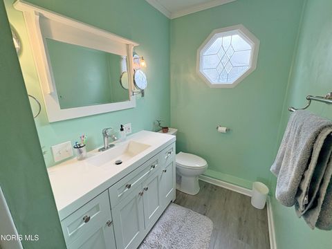 Tiny photo for 812 Fairview Avenue, Bowling Green, OH 43402 (MLS # 10006419)