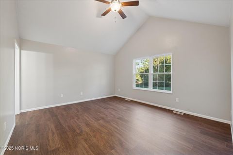Tiny photo for 29918 Zachary Lane, Rossford, OH 43460 (MLS # 10000243)