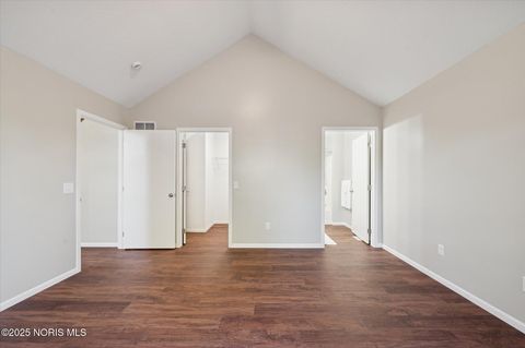 Tiny photo for 29918 Zachary Lane, Rossford, OH 43460 (MLS # 10000243)