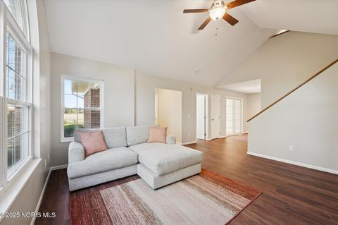 Tiny photo for 29918 Zachary Lane, Rossford, OH 43460 (MLS # 10000243)