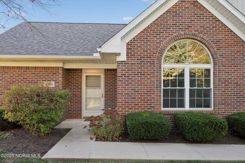 Tiny photo for 29918 Zachary Lane, Rossford, OH 43460 (MLS # 10000243)