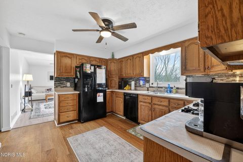Tiny photo for 10325 Cliffwood Road, Perrysburg, OH 43551 (MLS # 10004524)
