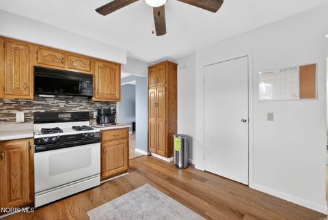 Tiny photo for 10325 Cliffwood Road, Perrysburg, OH 43551 (MLS # 10004524)