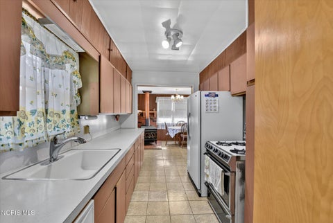 Tiny photo for 3606 Burton Avenue, Toledo, OH 43612 (MLS # 10010422)