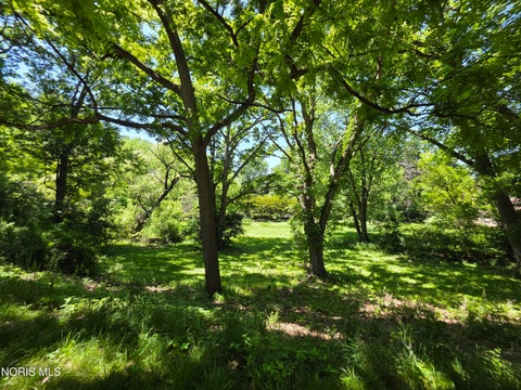 Tiny photo for 1011 Greenhills Road, Toledo, OH 43607 (MLS # 10008652)