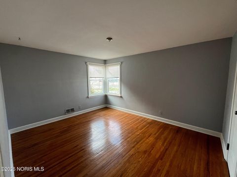 Tiny photo for 935 Latty Street, Defiance, OH 43512 (MLS # 10002399)