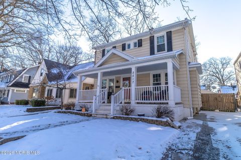 Tiny photo for 2517 Portsmouth Avenue, Toledo, OH 43613 (MLS # 10003408)