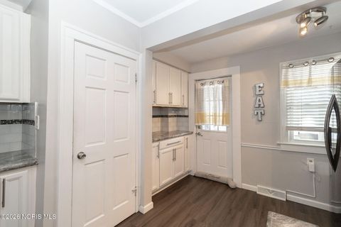 Tiny photo for 2517 Portsmouth Avenue, Toledo, OH 43613 (MLS # 10003408)