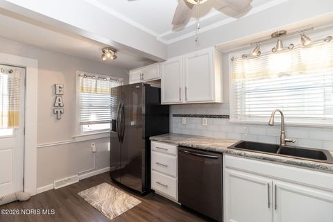 Tiny photo for 2517 Portsmouth Avenue, Toledo, OH 43613 (MLS # 10003408)