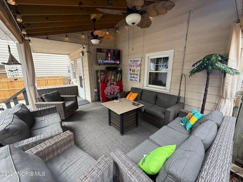 Tiny photo for 2517 Portsmouth Avenue, Toledo, OH 43613 (MLS # 10003408)