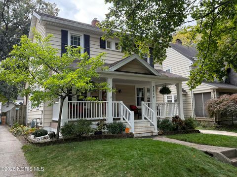 Tiny photo for 2517 Portsmouth Avenue, Toledo, OH 43613 (MLS # 10003408)