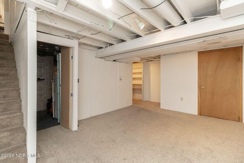 Tiny photo for 2517 Portsmouth Avenue, Toledo, OH 43613 (MLS # 10003408)