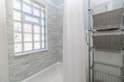 Tiny photo for 2517 Portsmouth Avenue, Toledo, OH 43613 (MLS # 10003408)