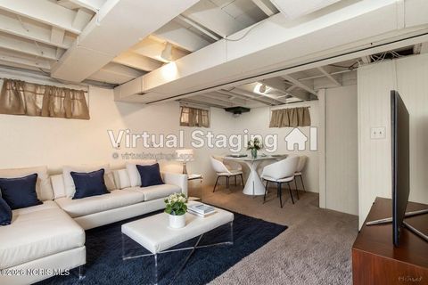 Tiny photo for 2517 Portsmouth Avenue, Toledo, OH 43613 (MLS # 10003408)