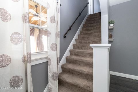 Tiny photo for 2517 Portsmouth Avenue, Toledo, OH 43613 (MLS # 10003408)