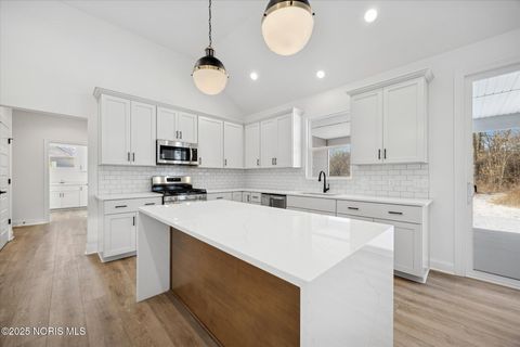 Tiny photo for 7618 Peppergrass Crossing, Monclova, OH 43542 (MLS # 10002167)