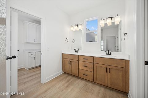 Tiny photo for 7618 Peppergrass Crossing, Monclova, OH 43542 (MLS # 10002167)