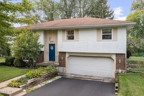 Tiny photo for 2160 Eastedge Drive, Toledo, OH 43614 (MLS # 10012893)