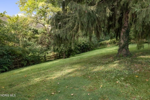 Tiny photo for 2160 Eastedge Drive, Toledo, OH 43614 (MLS # 10012893)