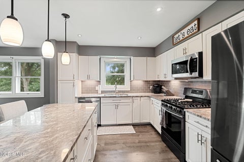 Tiny photo for 2160 Eastedge Drive, Toledo, OH 43614 (MLS # 10012893)