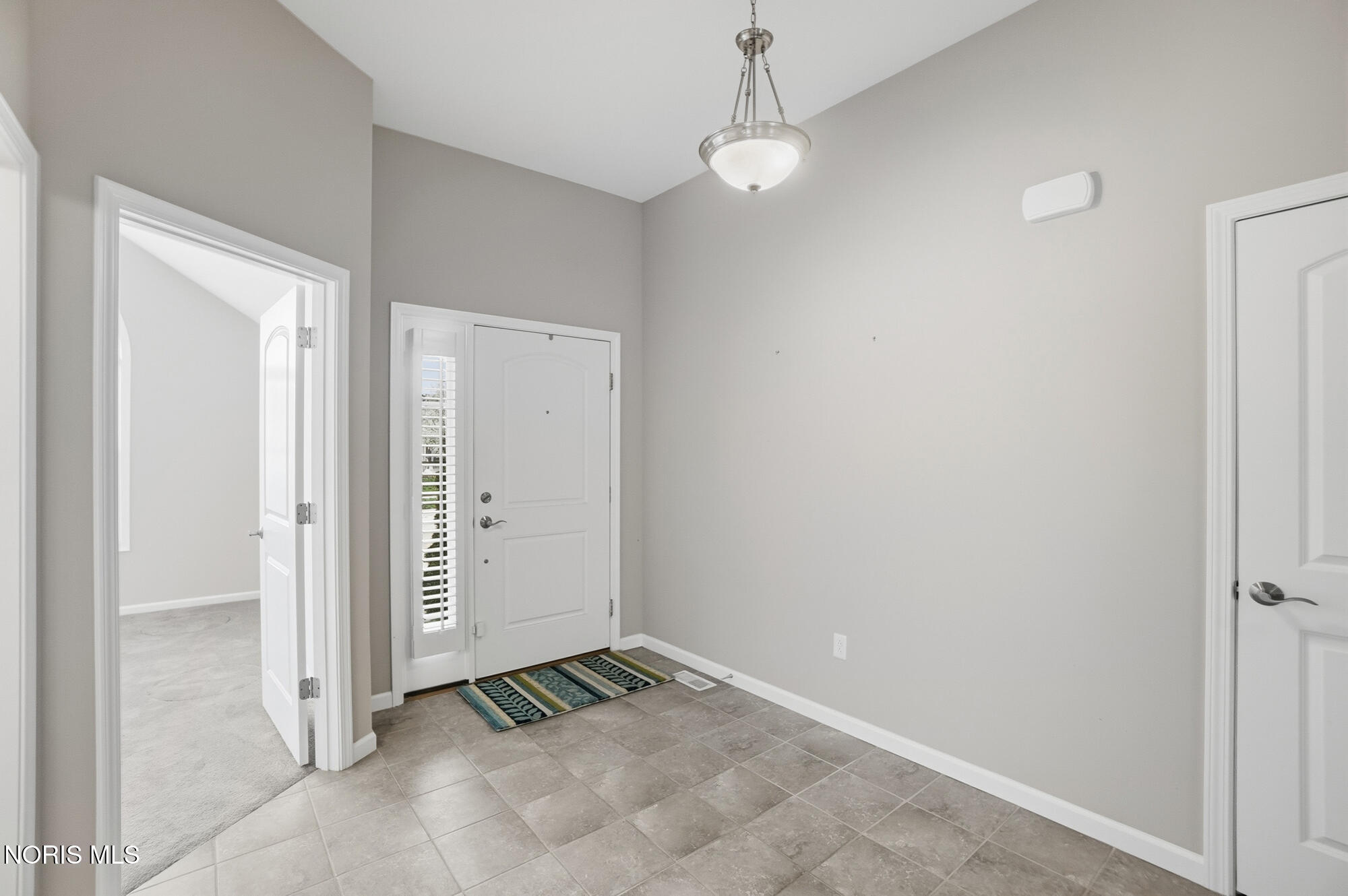 812 Meadowchase Lane