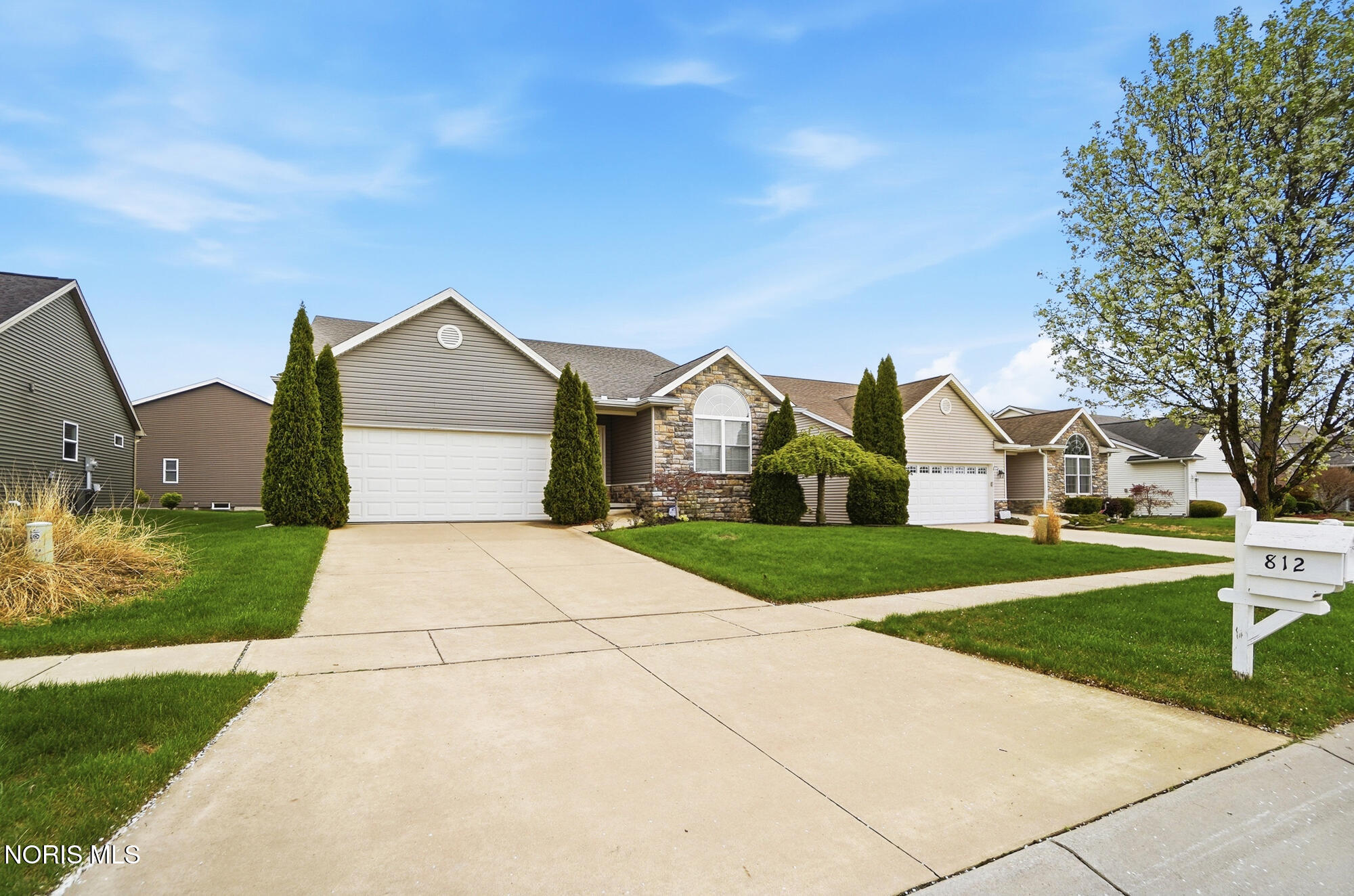 812 Meadowchase Lane