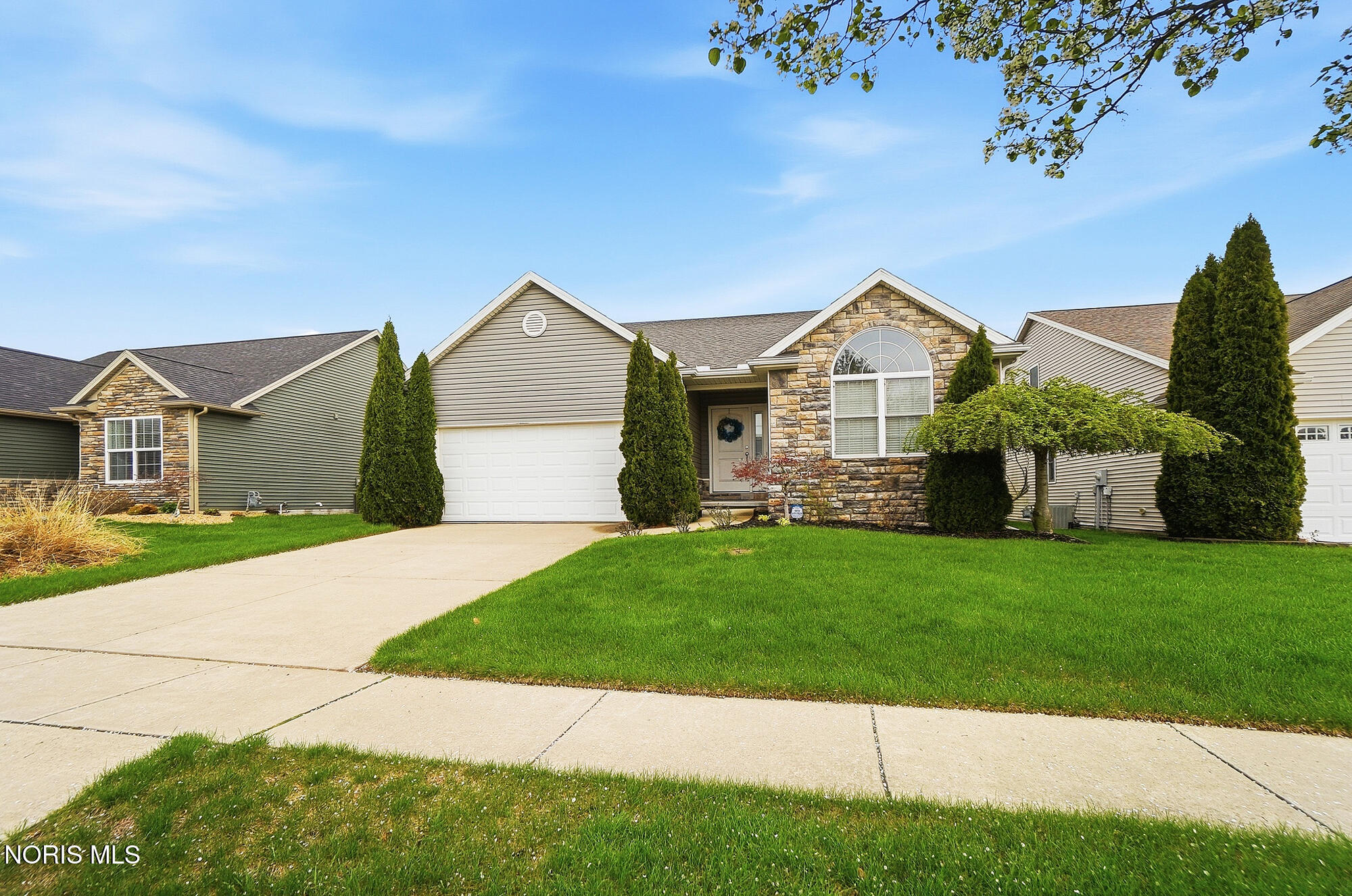 812 Meadowchase Lane