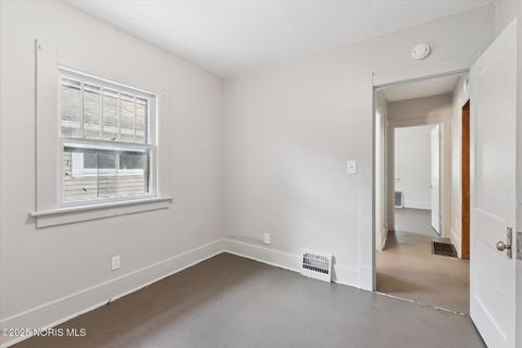 Tiny photo for 1749 Berdan Avenue, Toledo, OH 43613 (MLS # 10002585)