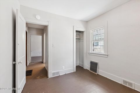 Tiny photo for 1749 Berdan Avenue, Toledo, OH 43613 (MLS # 10002585)