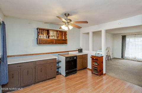 Tiny photo for 2448 Norma Place, Northwood, OH 43619 (MLS # 10003055)