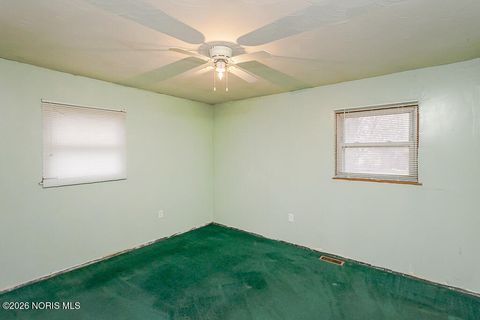 Tiny photo for 2448 Norma Place, Northwood, OH 43619 (MLS # 10003055)