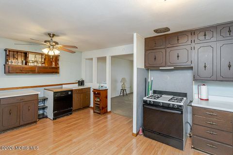 Tiny photo for 2448 Norma Place, Northwood, OH 43619 (MLS # 10003055)