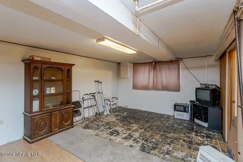 Tiny photo for 2448 Norma Place, Northwood, OH 43619 (MLS # 10003055)