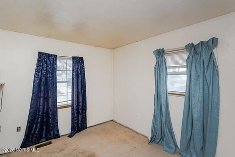 Tiny photo for 2448 Norma Place, Northwood, OH 43619 (MLS # 10003055)