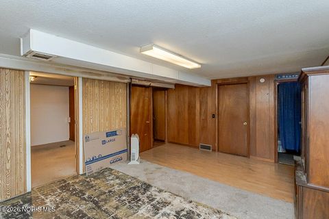 Tiny photo for 2448 Norma Place, Northwood, OH 43619 (MLS # 10003055)
