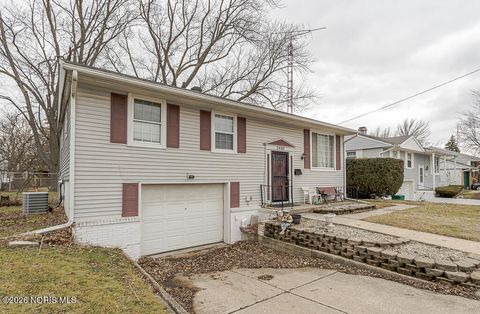 Tiny photo for 2448 Norma Place, Northwood, OH 43619 (MLS # 10003055)