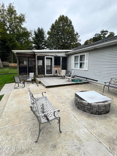 Tiny photo for 1860 Bobolink Lane, Toledo, OH 43615 (MLS # 10014775)