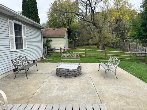 Tiny photo for 1860 Bobolink Lane, Toledo, OH 43615 (MLS # 10014775)